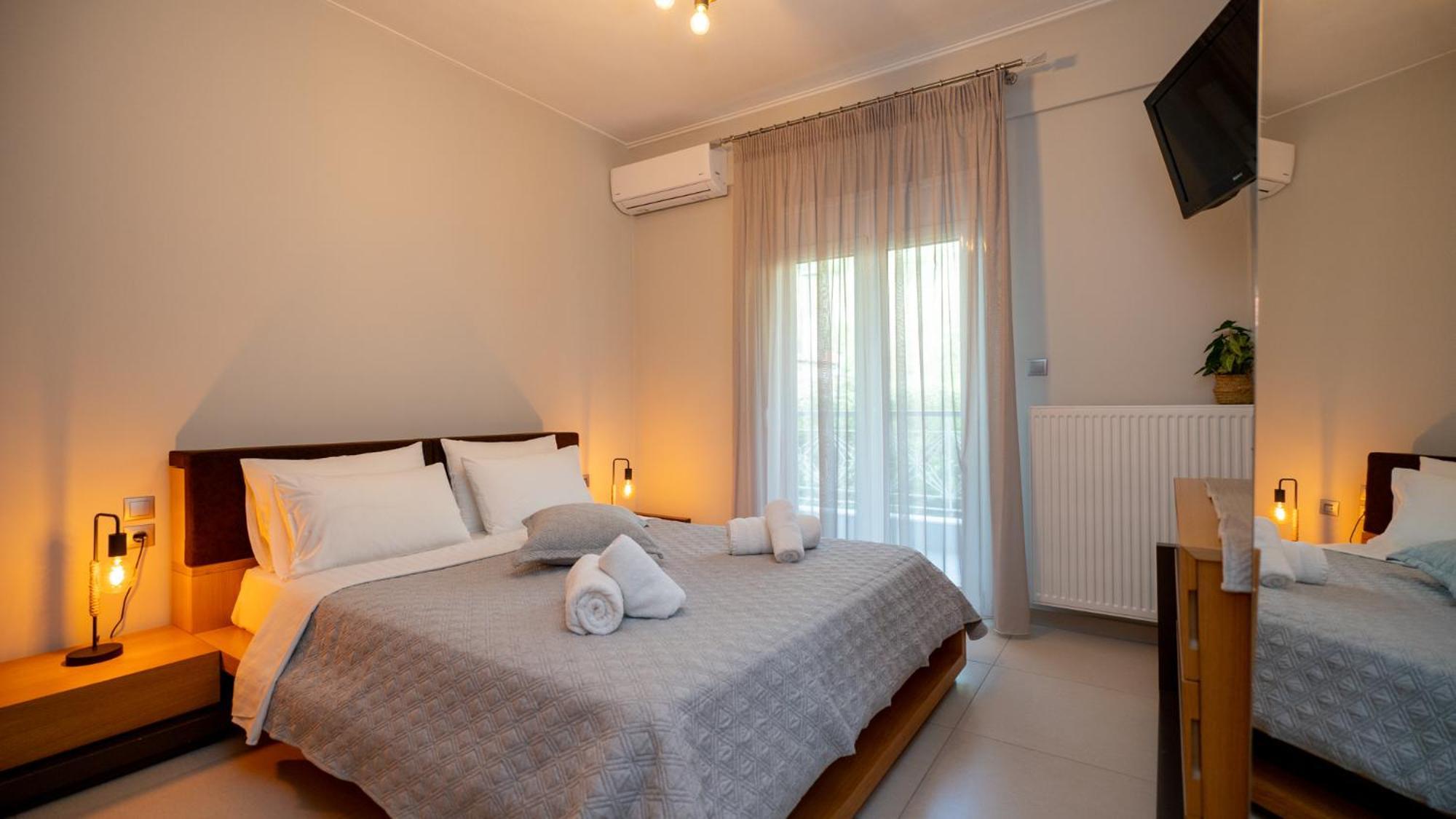Mary'S Modern And Elegant Apartment Kalampáka Dış mekan fotoğraf