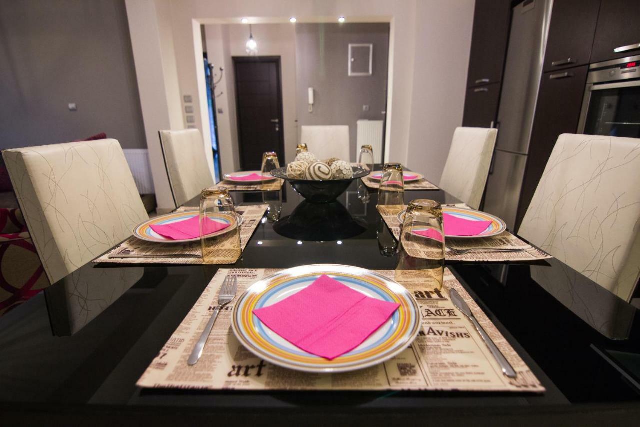 Mary'S Modern And Elegant Apartment Kalampáka Dış mekan fotoğraf