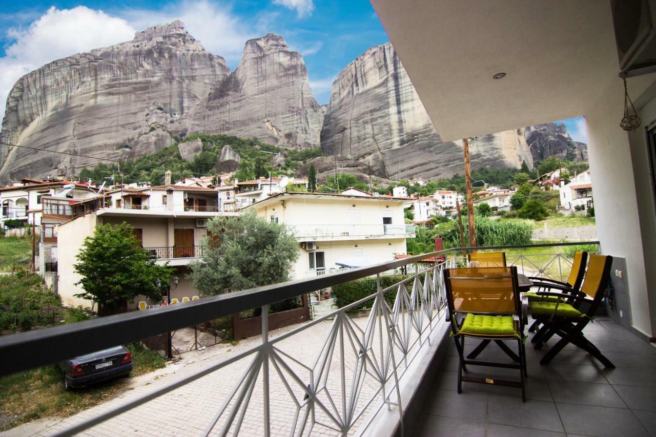 Mary'S Modern And Elegant Apartment Kalampáka Dış mekan fotoğraf